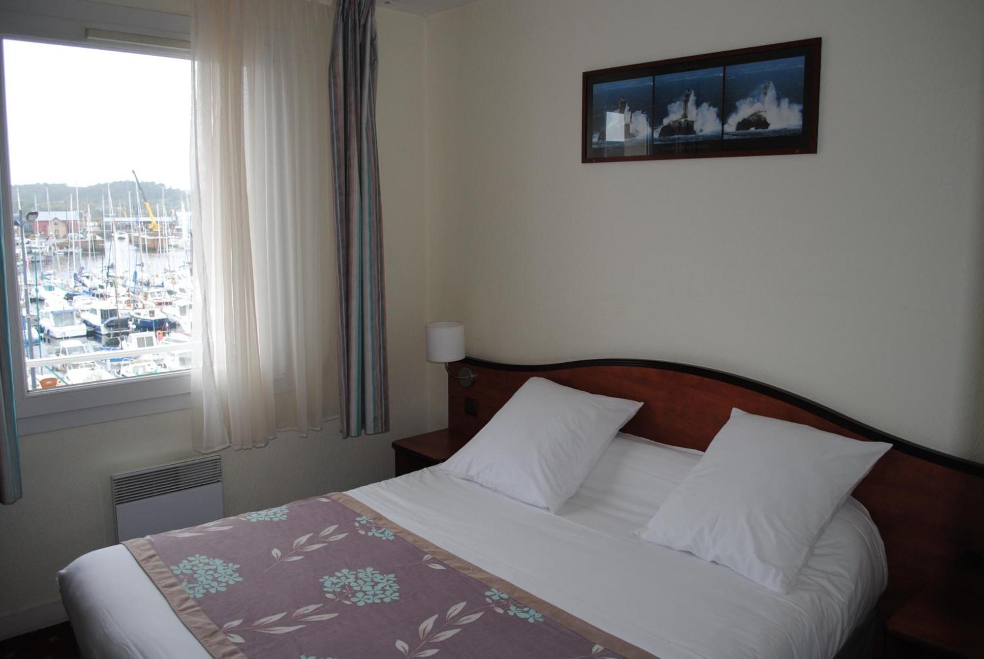Hotel Le Goelo - Port De Paimpol Bagian luar foto