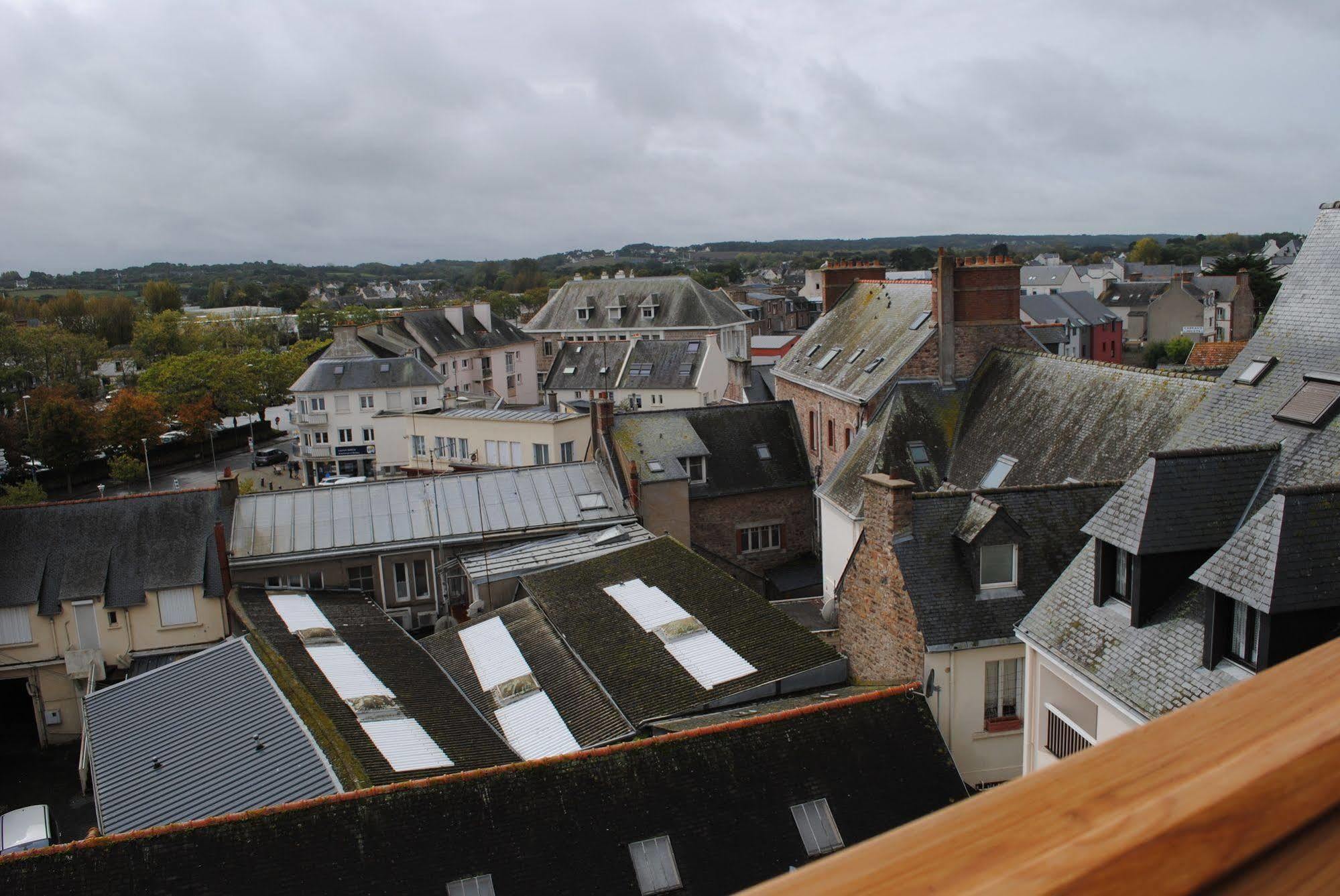 Hotel Le Goelo - Port De Paimpol Bagian luar foto