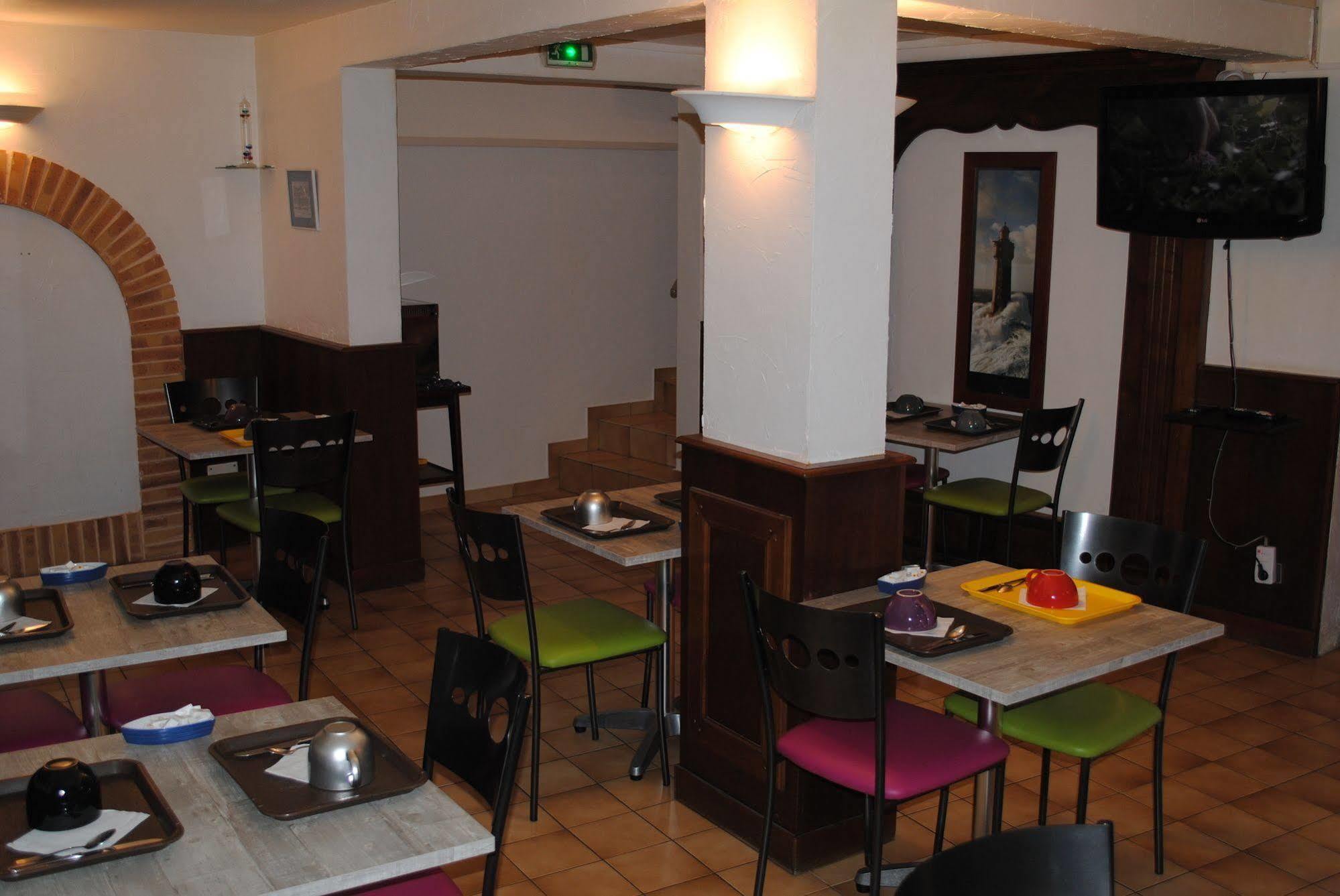 Hotel Le Goelo - Port De Paimpol Bagian luar foto